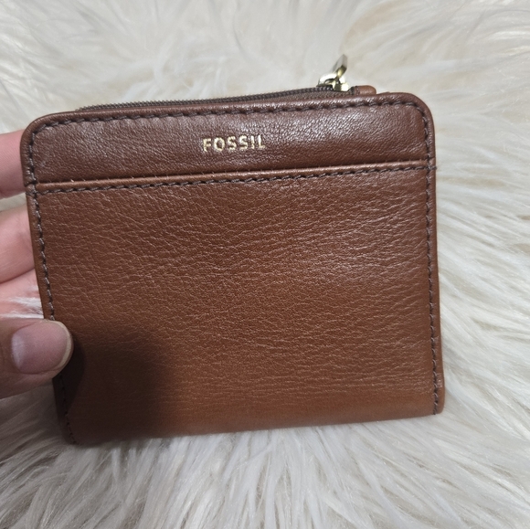 Vintage Women's Brown Leather Wallet With Side Coin Zipper - Picture 6 of 11